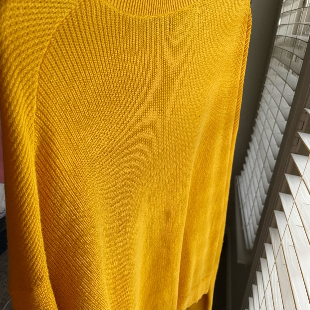 Banana republic women sweater